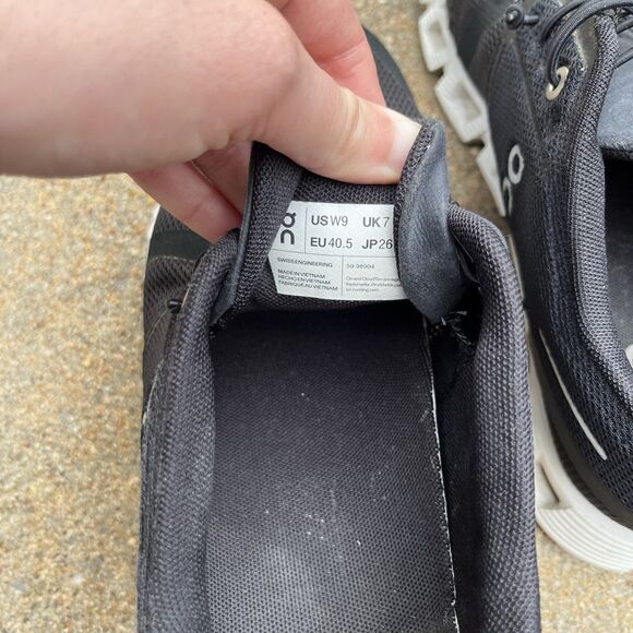 Womens Size 9 On Cloud 5 Black Lifestyle Slip On Athletic Running Sneakers Shoes - Picture 11 of 11